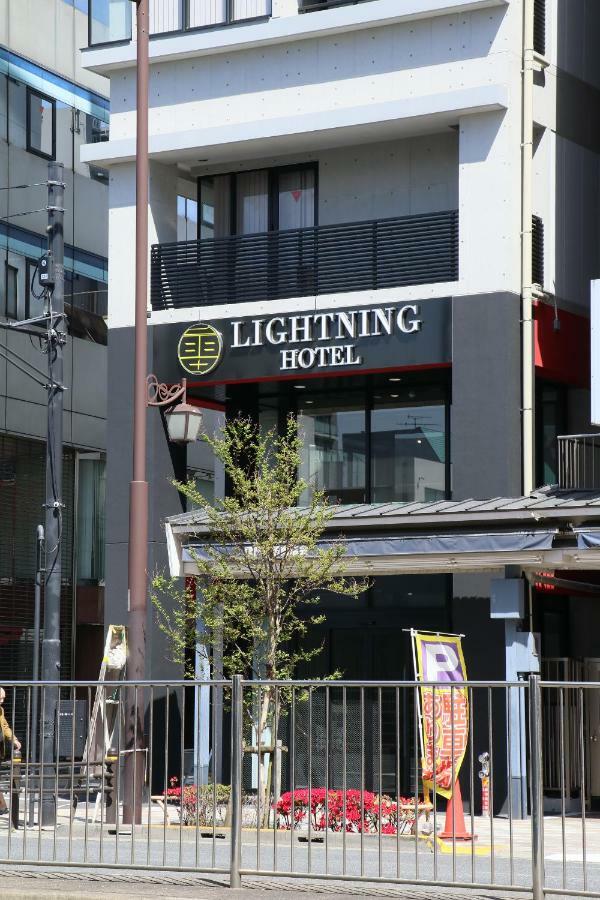 Business Capsule Hotel Lightning Hotel Asakusa Токио Экстерьер фото