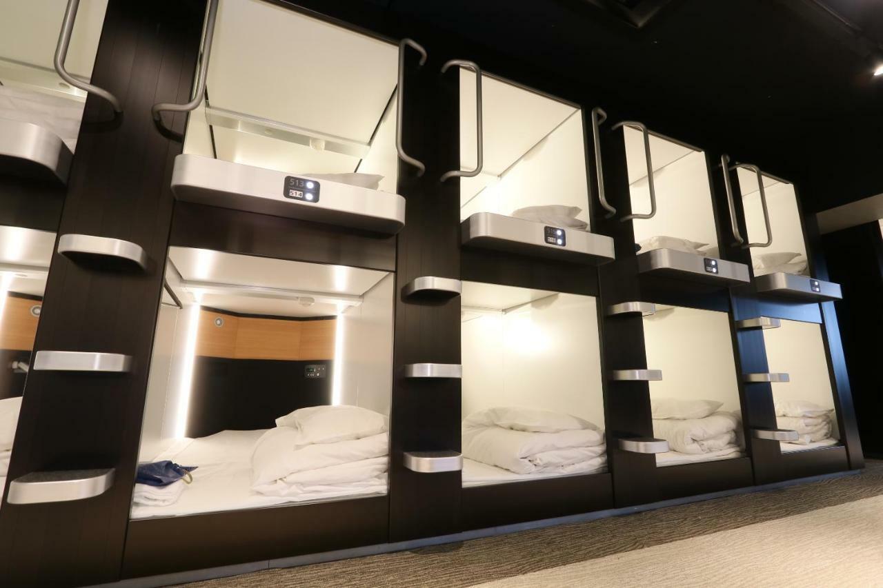 Business Capsule Hotel Lightning Hotel Asakusa Токио Экстерьер фото