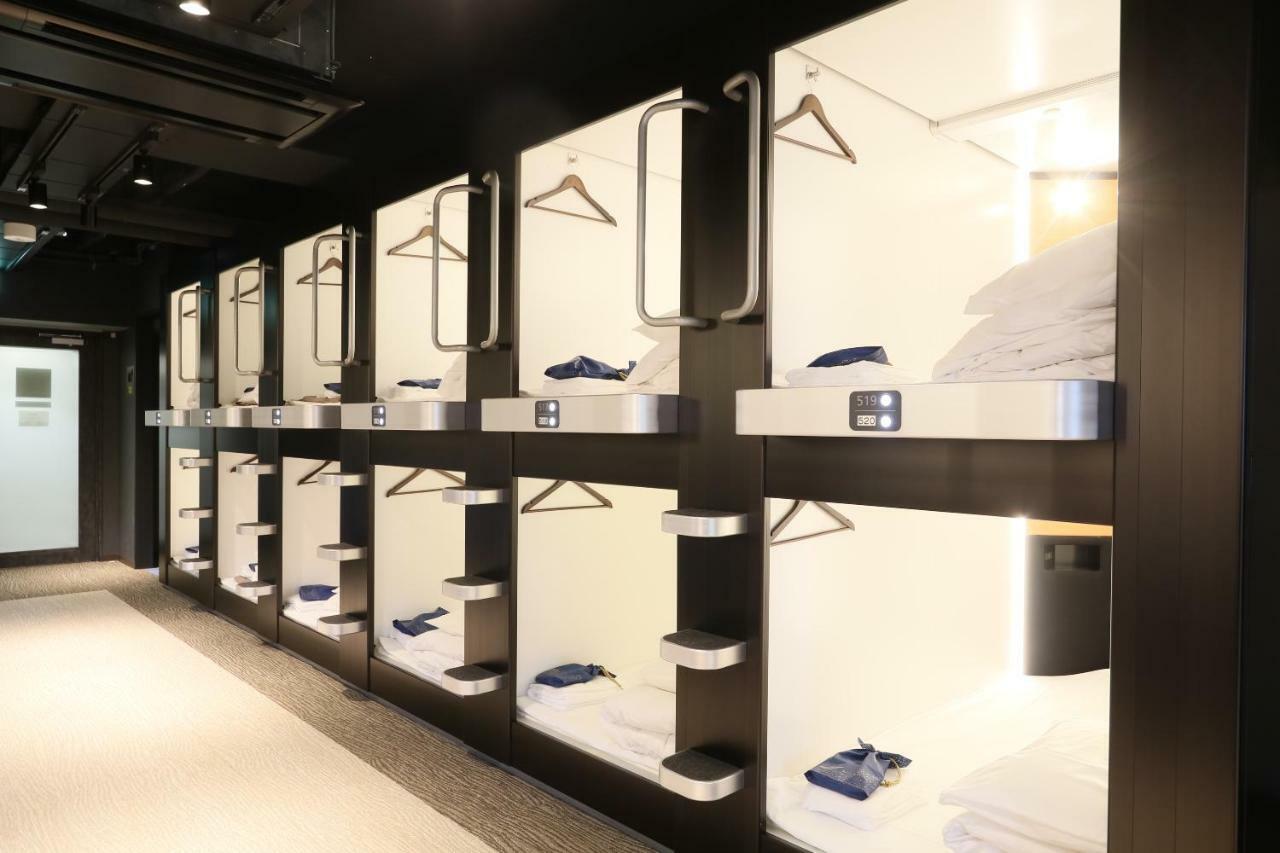 Business Capsule Hotel Lightning Hotel Asakusa Токио Экстерьер фото